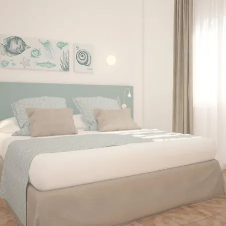 מלון דירות Pierre & Menorca Cala Blanes 3*