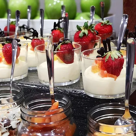 Aparthotel Pierre & Menorca Cala Blanes