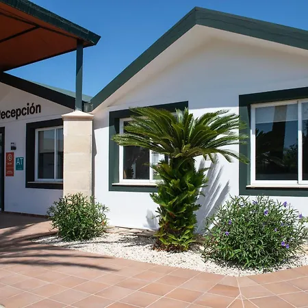 Pierre & Menorca Cala Blanes מלון דירות 3*