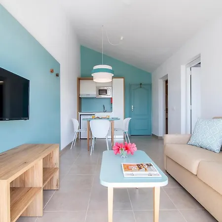 Pierre & Menorca Cala Blanes 3*