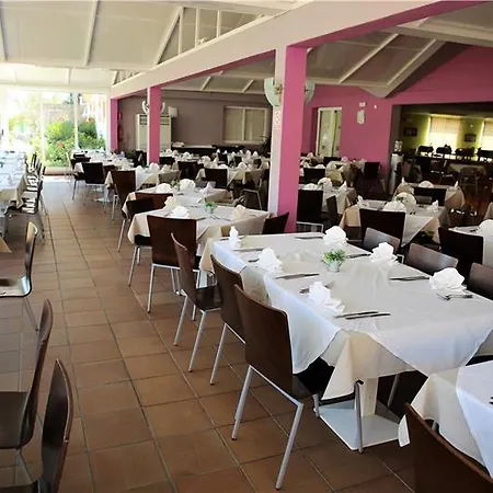 Pierre & Menorca Cala Blanes 3*