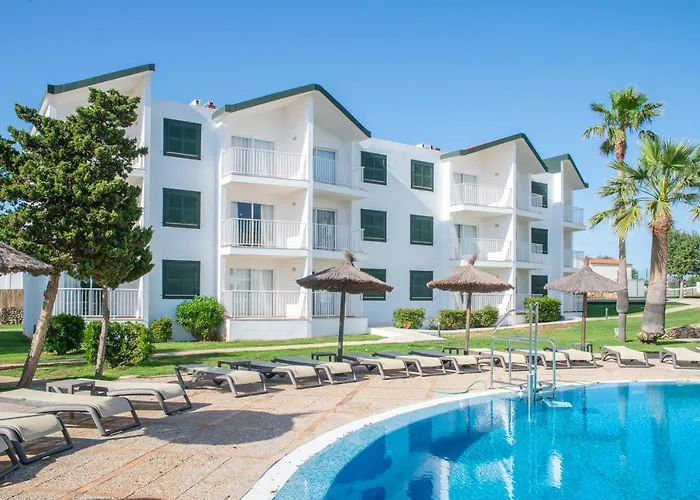 Pierre & Menorca Cala Blanes 3*