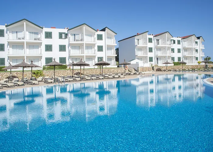 Pierre & Menorca Cala Blanes מלון דירות