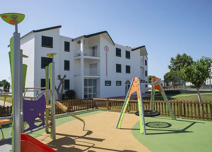 Pierre & Menorca Cala Blanes מלון דירות קאלה אן בלאנס