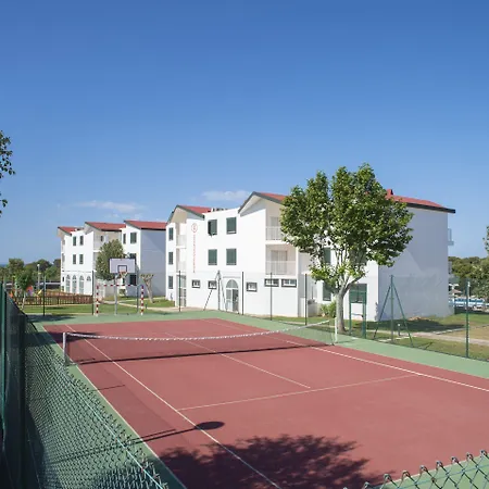 Pierre & Menorca Cala Blanes Апарт-отель 3*