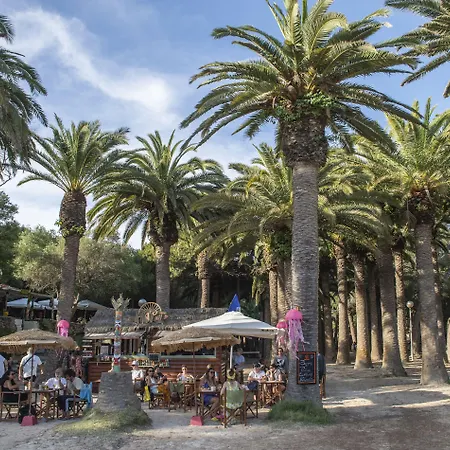 Pierre & Menorca Cala Blanes Апарт-отель