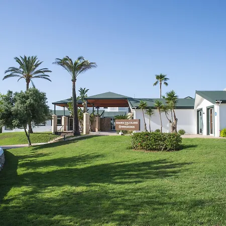 Апарт-отель Pierre & Menorca Cala Blanes 3*
