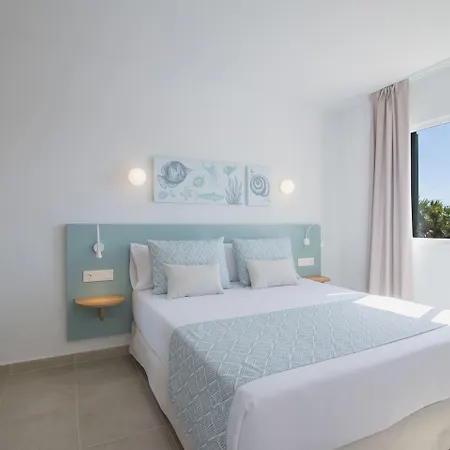 Апарт-отель Pierre & Menorca Cala Blanes