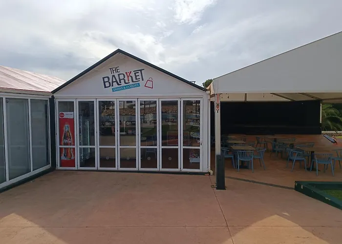 Pierre & Menorca Cala Blanes מלון דירות