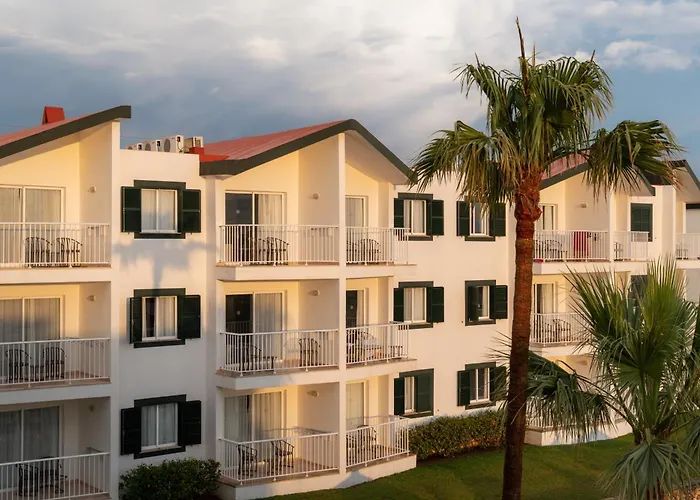 Pierre & Menorca Cala Blanes מלון דירות 3*