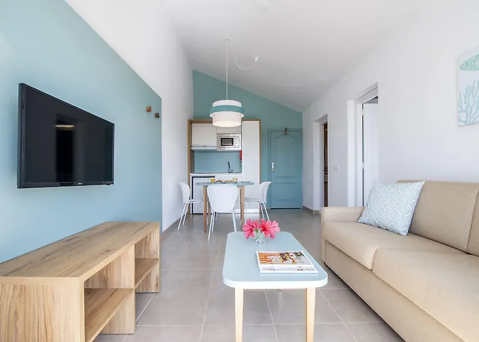 Aparthotel Pierre & Menorca Cala Blanes