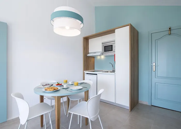 מלון דירות Pierre & Menorca Cala Blanes 3*