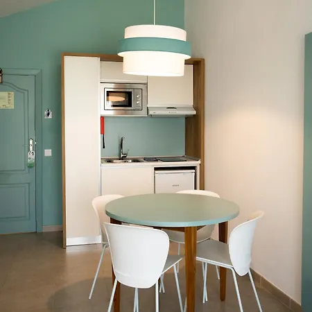 Pierre & Menorca Cala Blanes 3*