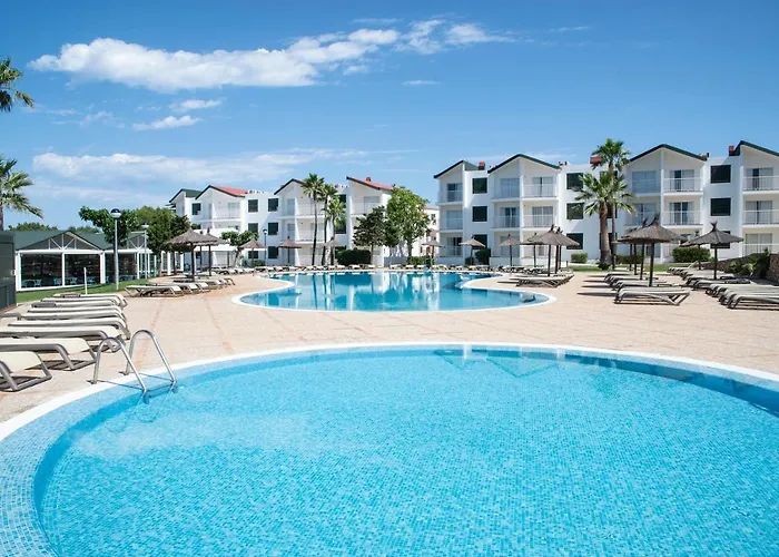 Pierre&vacances Menorca Cala Blanes 3*